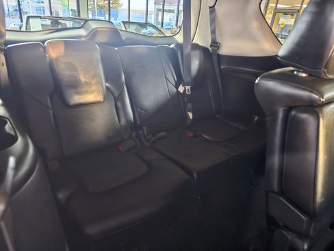 Used 2014 INFINITI QX80 4WD w/ Theater Package image 19