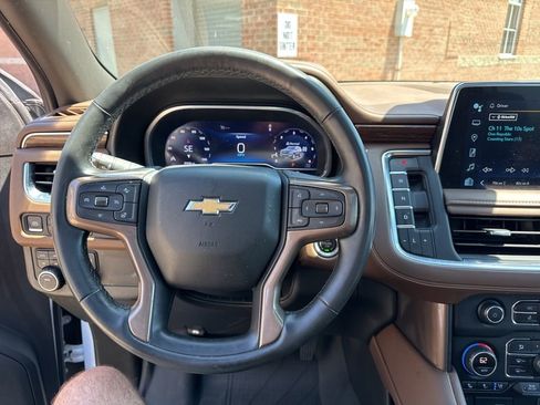 Used 2023 Chevrolet Suburban High Country AWD/4WD image 27