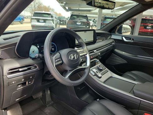 Used 2024 Hyundai Palisade Calligraphy image 10