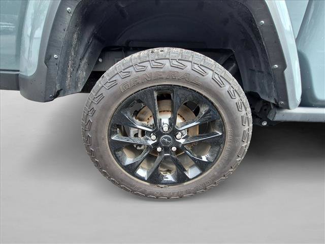 Used 2025 Jeep Gladiator Sport AWD/4WD image 17