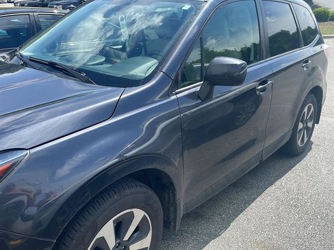 Used 2018 Subaru Forester 2.5i Premium AWD/4WD image 2