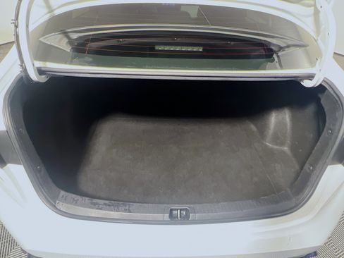 Used 2021 Toyota Corolla SE image 33