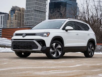 Certified 2025 Volkswagen Taos SE