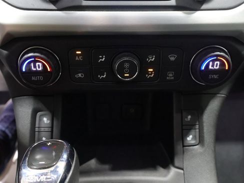 Used 2018 GMC Acadia SLT AWD/4WD image 33