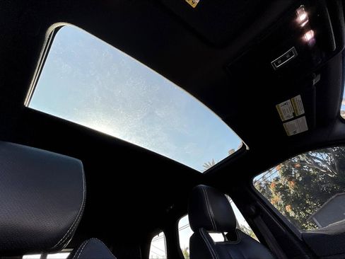 Used 2014 Land Rover Range Rover Evoque Dynamic image 22