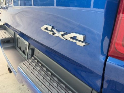 Used 2019 RAM 1500 Big Horn AWD/4WD image 5
