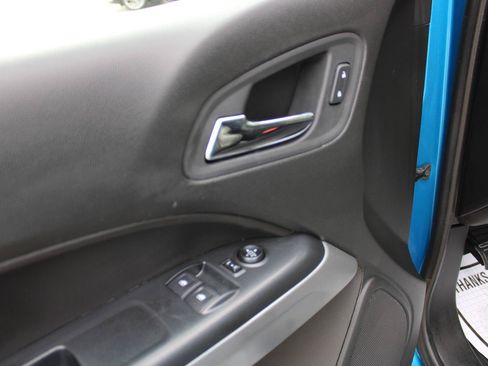 Used 2021 Chevrolet Colorado ZR2 AWD/4WD image 11