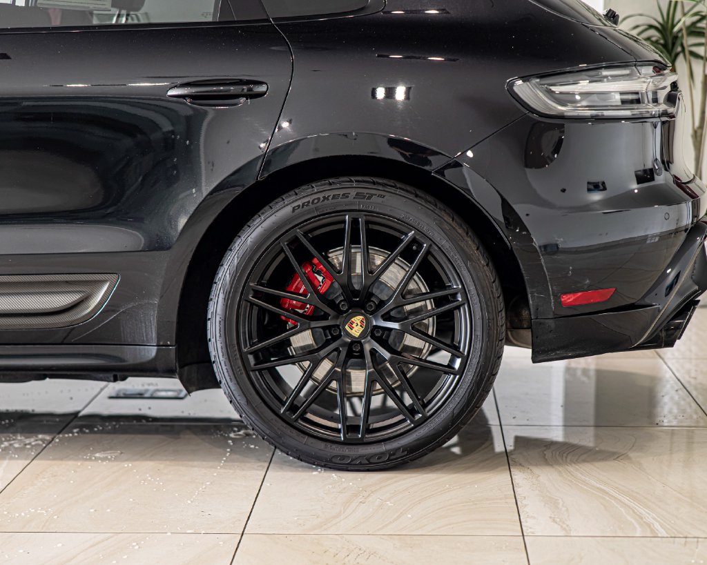 Used 2023 Porsche Macan GTS w/ Sport Chrono Package AWD/4WD image 7