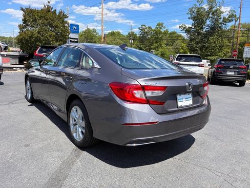 Used 2018 Honda Accord LX image 5