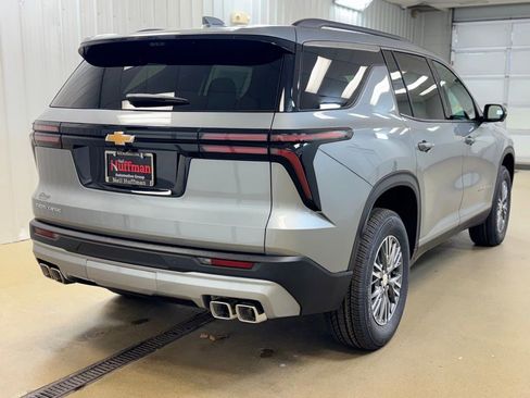 New 2026 Chevrolet Traverse LT FWD image 5