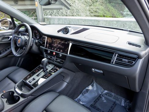 New 2026 Porsche Macan Turbo image 56