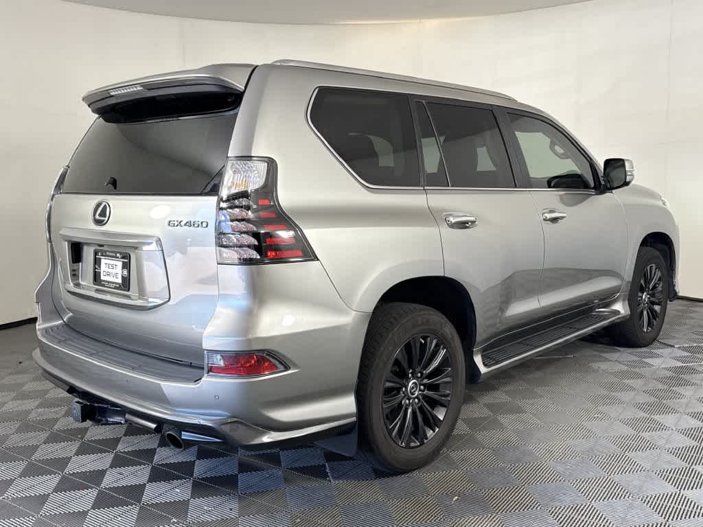 Used 2023 Lexus GX 460 Luxury w/ Sport Design Package AWD/4WD image 8