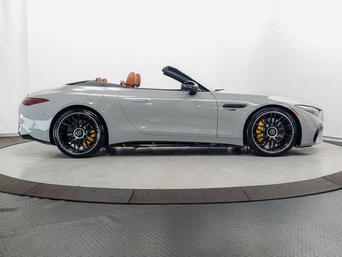 Used 2022 Mercedes-Benz SL 55 AMG 4MATIC image 37