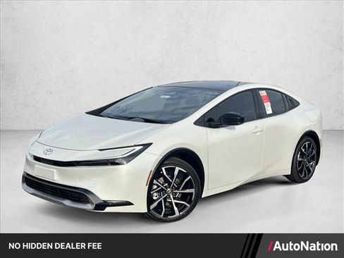New 2026 Toyota Prius Plug-In Hybrid FWD image 1