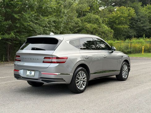 Used 2025 Genesis GV80 2.5T Standard AWD/4WD image 9