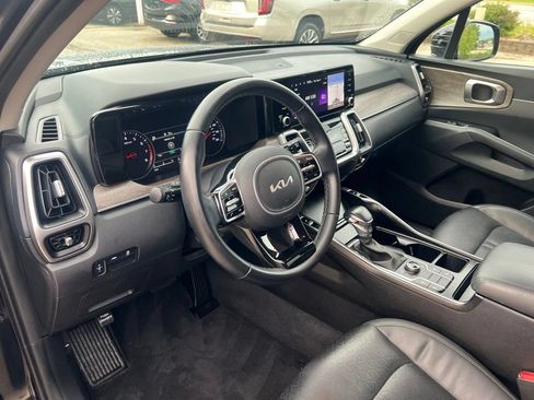 Used 2022 Kia Sorento S AWD/4WD image 6