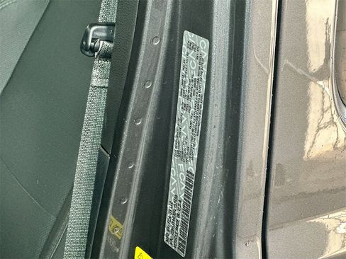 Used 2022 Jeep Gladiator Sport image 31