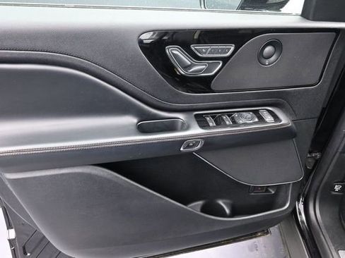 Used 2022 Lincoln Aviator Reserve w/ Equipment Group 201A AWD/4WD image 28