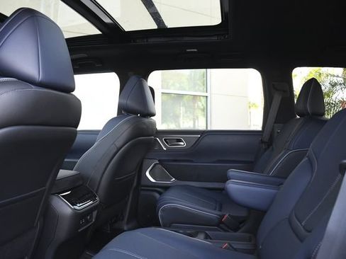 New 2026 INFINITI QX80 4WD w/ Sport Exterior Package image 28