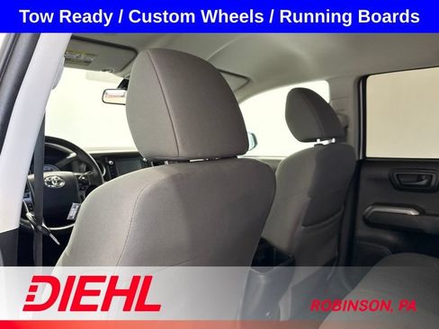 Used 2019 Toyota Tacoma SR5 RWD image 18