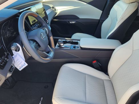 New 2026 Lexus RX 350 image 16