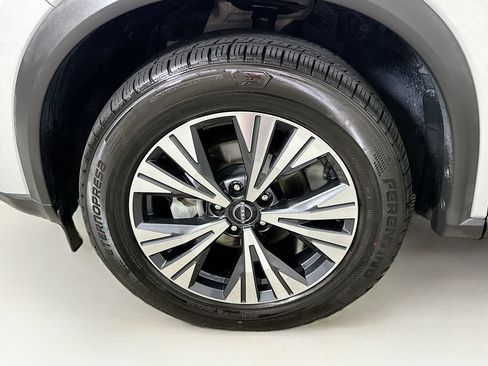 Used 2022 Nissan Rogue SV w/ SV Premium Package AWD/4WD image 24