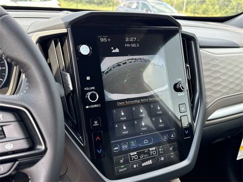 Used 2025 Subaru Forester Premium w/ Convenience Package #2 image 19