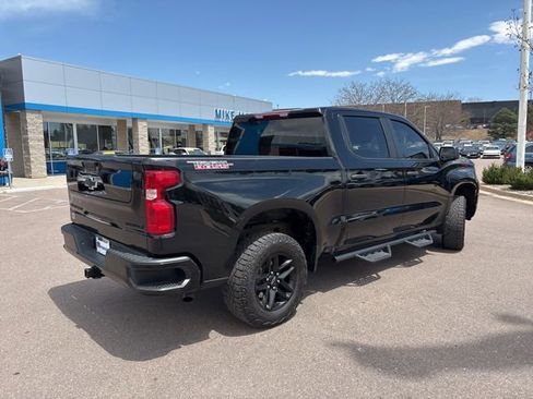 Used 2024 Chevrolet Silverado 1500 Custom Trail Boss w/ LPO, Dark Essentials Package AWD/4WD image 6
