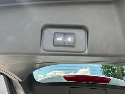 Certified 2025 Nissan Rogue SV AWD/4WD image 26