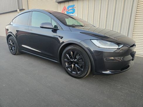 Used 2024 Tesla Model X AWD/4WD image 12