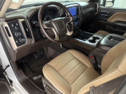 Used 2018 GMC Sierra 3500 Denali w/ Duramax Plus Package image 50