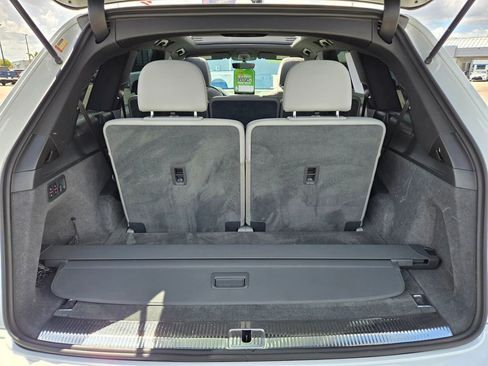 Used 2018 Audi Q7 3.0T AWD/4WD image 19
