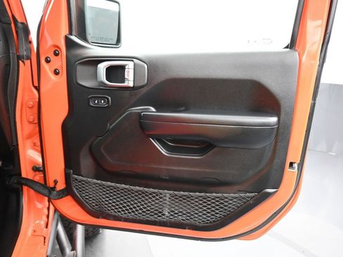 Used 2019 Jeep Wrangler Unlimited Sport S image 32