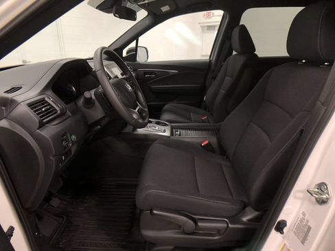 Used 2020 Honda Passport Sport image 12