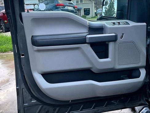 Used 2019 Ford F150 XLT w/ Equipment Group 302A Luxury image 26