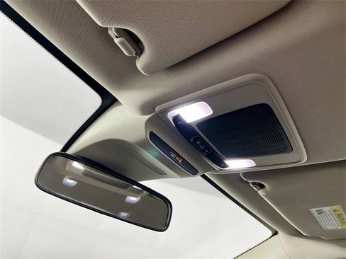 Certified 2023 Honda HR-V LX image 12