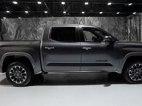 Used 2025 Toyota Tundra Limited image 25