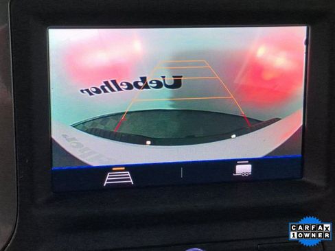 Used 2021 Chevrolet Silverado 2500 Custom w/ Custom Value Package image 19