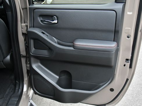 Used 2023 Nissan Frontier Pro-X w/ Pro Convenience Package image 46