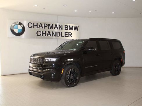 Used 2023 Jeep Grand Wagoneer Series II w/ Quick Order Packagew 28T image 1