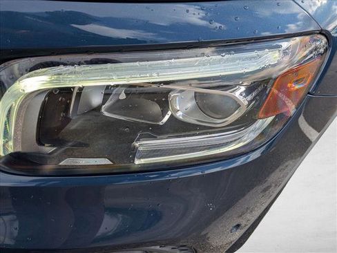 Used 2021 Mercedes-Benz GLB 250 GLB 250 image 6