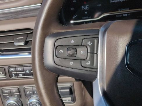 Used 2023 GMC Yukon SLT w/ SLT Luxury Package AWD/4WD image 22