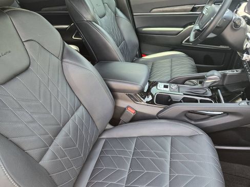 Certified 2025 Kia Telluride SX Prestige X-Line AWD/4WD image 19