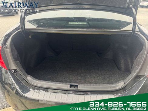 Used 2018 Toyota Corolla XSE image 27