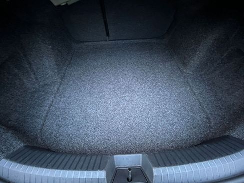 Used 2025 Volkswagen Jetta SE image 31