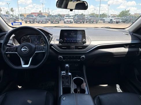 Certified 2024 Nissan Altima 2.5 SR FWD image 11