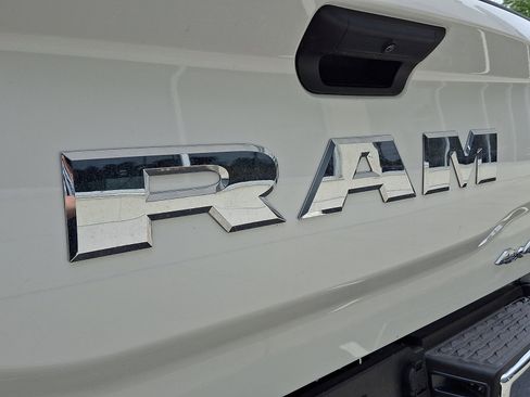 New 2026 RAM 2500 Tradesman AWD/4WD image 4