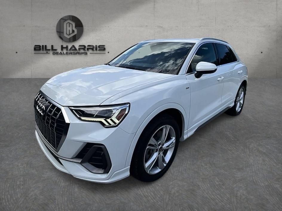 Used 2022 Audi Q3 2.0T Premium Plus w/ Premium Plus Package AWD/4WD image 1