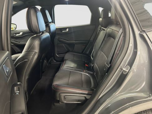 Used 2023 Ford Escape ST-Line FWD image 19