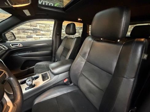 Used 2015 Jeep Grand Cherokee Altitude AWD/4WD image 14
